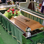 pogrzeb z trumną